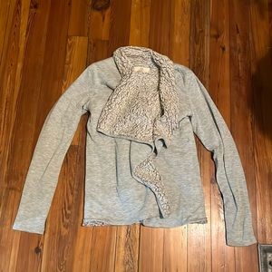 Thread supply, small, gray